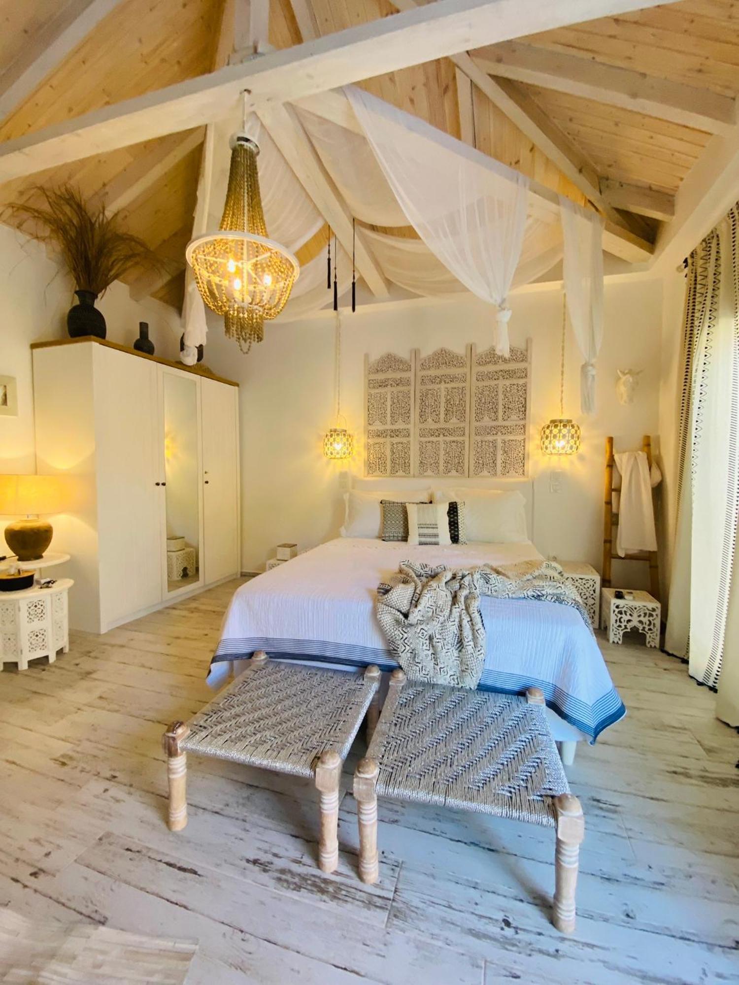 Apartmán Linari Bohemian Living Kávallos Exteriér fotografie